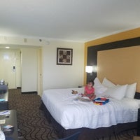 Photo taken at Best Western Bay Harbor Hotel by Marvin P. on 6/20/2017