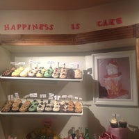4/6/2013에 Shawn님이 Sweet Themez Cake &amp;amp; Cupcake에서 찍은 사진
