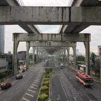 Photo taken at Tha Phra Intersection Tunnel by Jiew on 10/31/2020