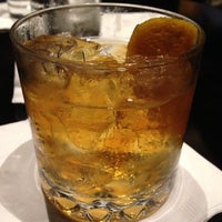 Foto tirada no(a) Bourbon Bar por Trey E. em 5/11/2013