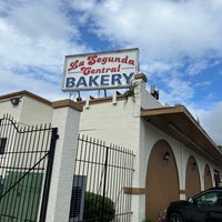 Photo taken at La Segunda Bakery by Andres C. on 2/3/2023