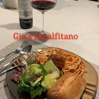 Photo taken at Gio&amp;#39;s Chicken Amalfitano by Andres C. on 9/24/2020