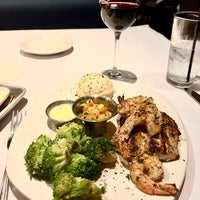 Photo taken at Bonefish Grill by Andres C. on 8/22/2022