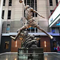 Photo taken at The Spirit by by Omri &amp;amp; Julie Rotblatt-Amrany (Michael Jordan Statue) by -PipPo- on 5/18/2019
