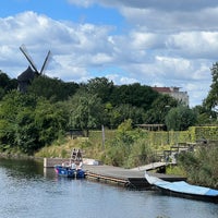 Photo taken at Slottsparken by -PipPo- on 8/6/2022