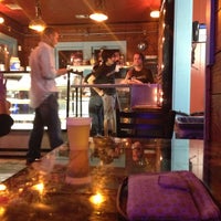 12/8/2012 tarihinde Syringa E.ziyaretçi tarafından Mercury Pizza'de çekilen fotoğraf