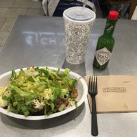 Photo taken at Chipotle Mexican Grill by Nezih on 8/24/2016