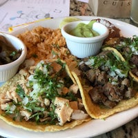 รูปภาพถ่ายที่ Frida Mexican Cuisine โดย Chris L. เมื่อ 2/16/2019