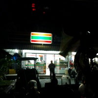 Photo taken at 7-Eleven by Tukky T. on 5/20/2013