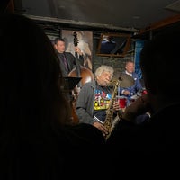 10/12/2022 tarihinde Stan K.ziyaretçi tarafından Smalls Jazz Club'de çekilen fotoğraf