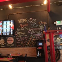 Photo taken at HomeSlyce Pizza Bar by Claus M. on 2/3/2017
