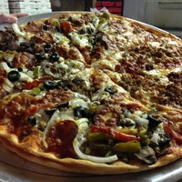 6/19/2013 tarihinde Lisa T.ziyaretçi tarafından Demetrio&amp;#39;s Restaurant &amp;amp; Pizza'de çekilen fotoğraf
