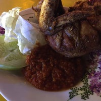 รูปภาพถ่ายที่ ChopNGrill Western Food โดย Izrul I. เมื่อ 5/1/2015