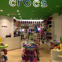 crocs central world