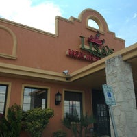 Foto tomada en Lisa&#39;s Mexican Restaurant  por ROBERT el 7/14/2013