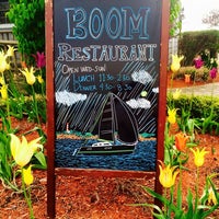 Foto diambil di Boom Restaurant oleh Boom Restaurant pada 10/18/2016