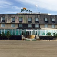 Photo taken at Green Palace Hotel by Алексей on 6/13/2015