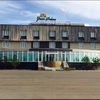 Photo taken at Green Palace Hotel by Алексей on 6/26/2017