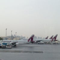 Photo taken at Doha International Airport (DOH) مطار الدوحة الدولي by Dwie H. on 4/27/2013