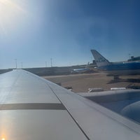 Photo taken at Gate F6 by Olger on 9/7/2023
