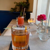 Das Foto wurde bei Waterline Coffee &amp;amp; Cocktails von Olger am 8/28/2021 aufgenommen
