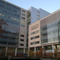 Photo taken at Washington University School of Medicine by Rocky on 10/16/2012