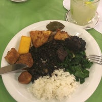 Das Foto wurde bei Acuarela Restaurant von Jo am 5/13/2017 aufgenommen