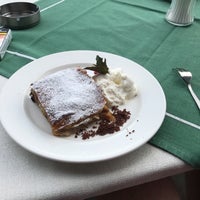 Photo taken at Strudelstube Schafhuber by Robert S. on 5/31/2018