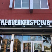 รูปภาพถ่ายที่ The Breakfast Club at Midtown โดย Vinnie C. เมื่อ 1/29/2017