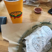 5/10/2017 tarihinde Christopher D.ziyaretçi tarafından District Taco'de çekilen fotoğraf