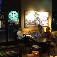 Photo taken at Starbucks by kypexin on 10/8/2015