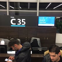Photo taken at Gate C35 by kypexin on 12/11/2017