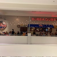 Photo taken at Bubba Gump Shrimp Co. by Georg on 5/14/2022