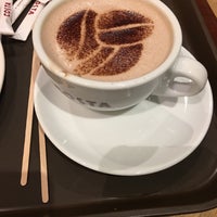 Photo taken at Costa Coffee by FYTCO on 8/8/2017