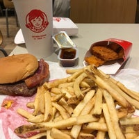 Photo taken at Wendy’s by Brian S. on 9/21/2019