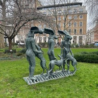 Photo taken at St James&amp;#39;s Square by Miss R. on 1/30/2024