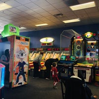 Photo taken at Chuck E. Cheese by Xiao M. on 11/17/2018