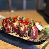 Снимок сделан в Oishi Sushi &amp;amp; Steakhouse пользователем Cameron S. 9/27/2017