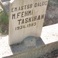 Photo taken at Çamlıca Mezarlığı by Yağmur A. on 6/4/2017