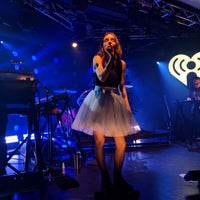 Das Foto wurde bei iHeartRadio Theater von Brian W. am 5/23/2018 aufgenommen