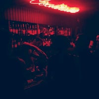 Foto diambil di Pop Cocktail Bar oleh Bolat B. pada 10/29/2014