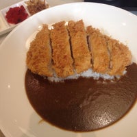 Photo taken at Curry-Ousama by Fark_Fa on 9/25/2015