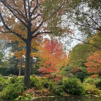 Das Foto wurde bei Winterbourne House &amp;amp; Garden von Hesham 🇬🇧🇸🇦 am 10/23/2022 aufgenommen