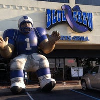 Photo taken at Blue Crew Sports Grill by Leilan M. on 8/11/2013