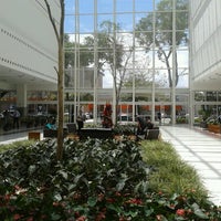 รูปภาพถ่ายที่ Grand Plaza Shopping โดย Danilo César C. เมื่อ 11/17/2012