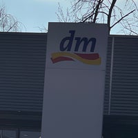 Foto tomada en dm-drogerie markt  por Carsten L. el 3/5/2022