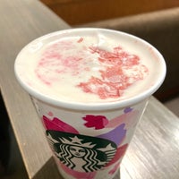 Photo taken at Starbucks by Aki on 2/18/2023