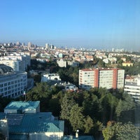 Photo taken at Hilton by Burçin Bakıcı 👻 on 9/22/2017