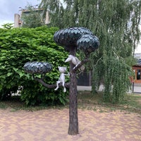 Photo taken at Памятник котенку by Gleb L. on 8/6/2021