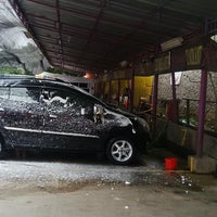 Photo taken at Starlight Car Wash by ARIEF W. on 8/3/2014